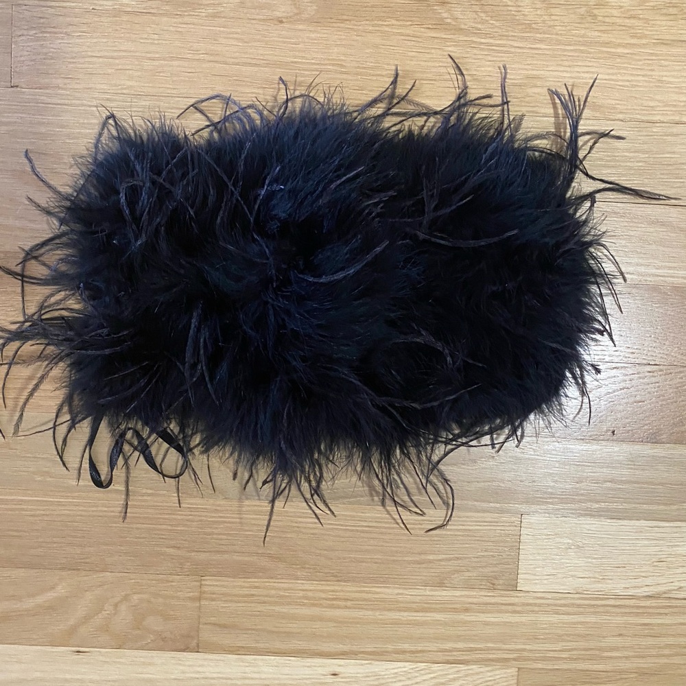 Lamarque la marque ostrich feather top black xs